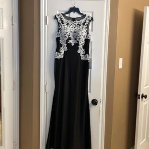 Mother  of the Bride/Groom Gown NWT